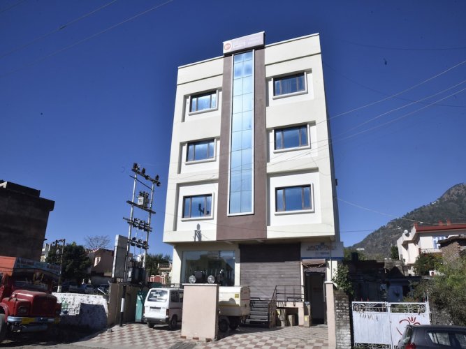 Hotel Triund Regency by OYO Rooms