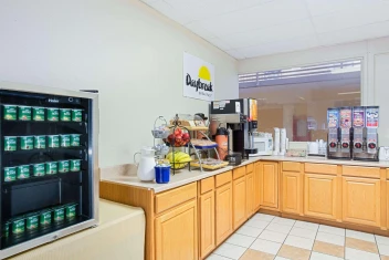 Days Inn by Wyndham Bristol Parkway