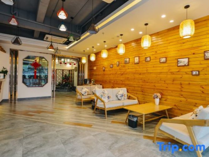 Shanghai Linyin Holiday Hotel I Pudong Airport