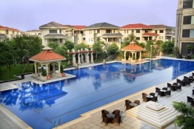 Golden Sun Hotel