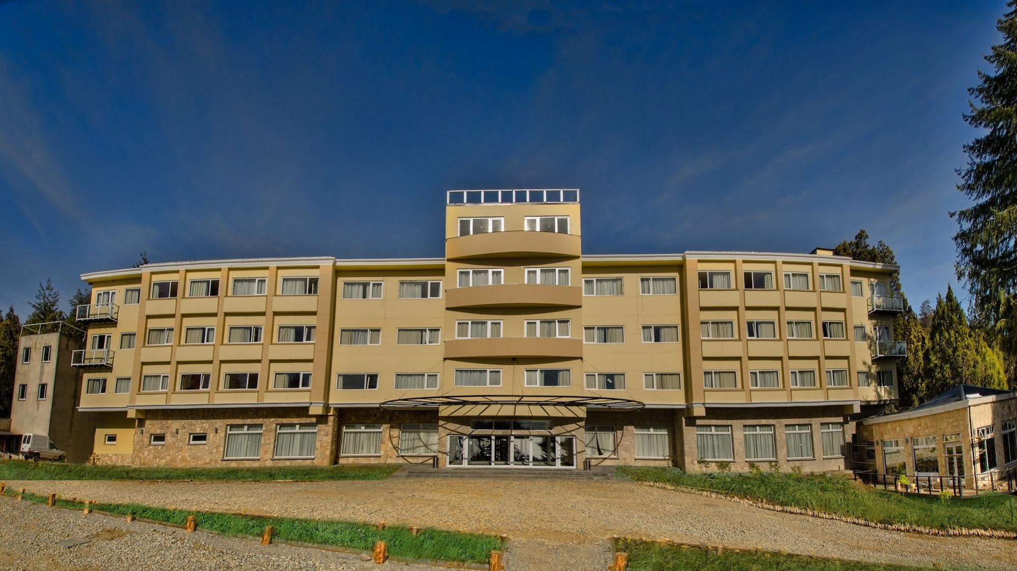 Huinid Pioneros Hotel