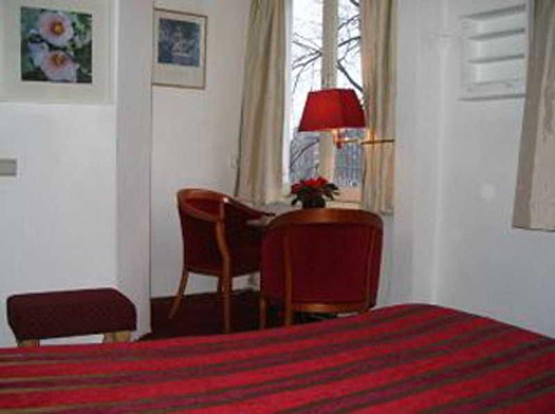 Amsterdam House Hotel