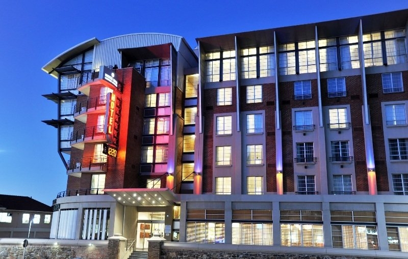 Garden Court Victoria Junction Hotel