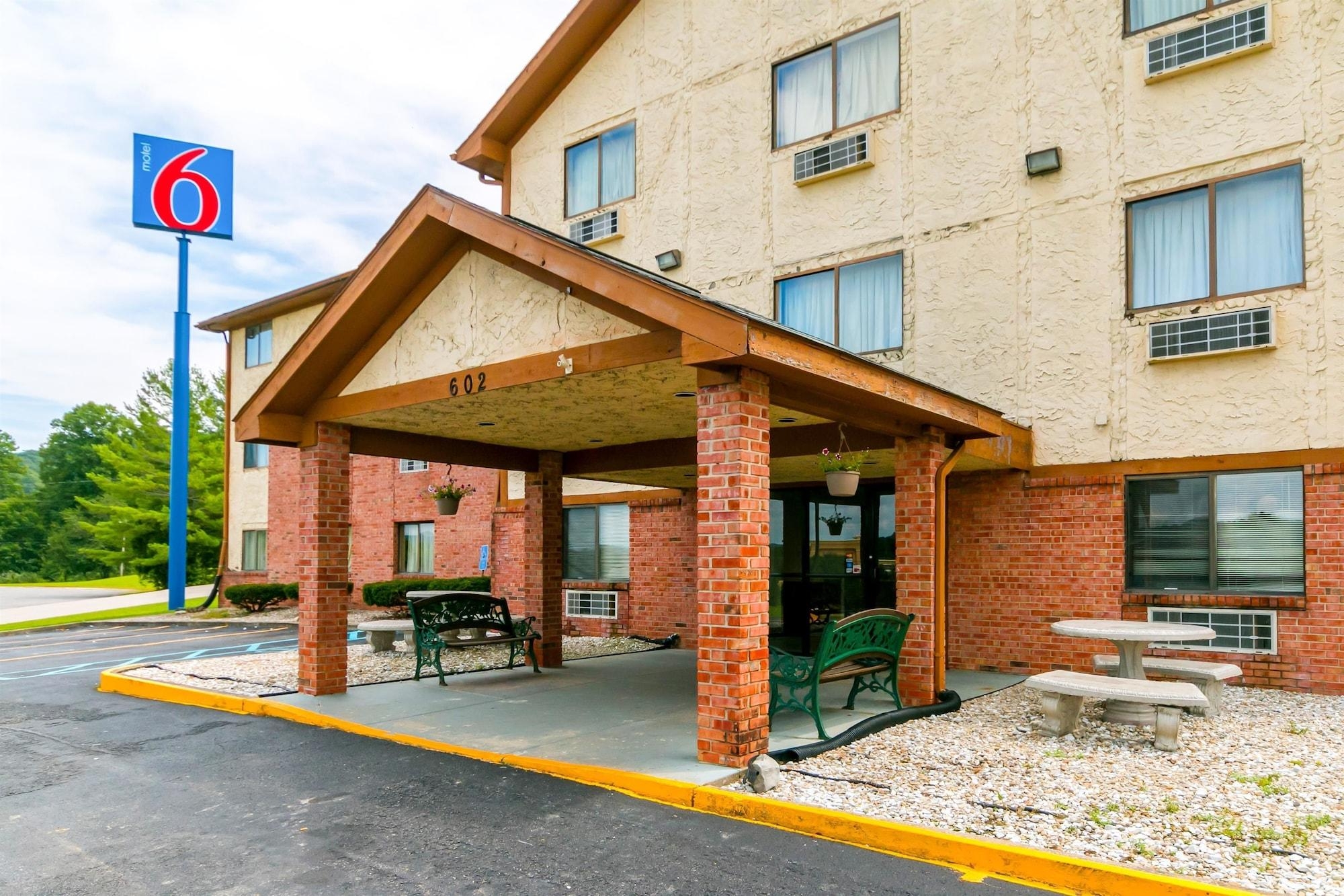 Motel 6 Morehead