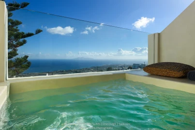 Divelia East Suites