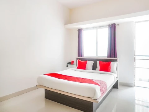 Oyo 14747 Hotel Prathik