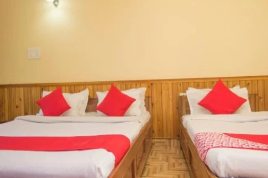 OYO 23588 Hotel Chittiz