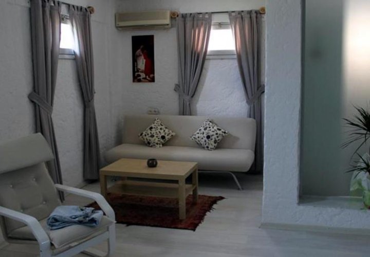 Bizim Ev Hotel