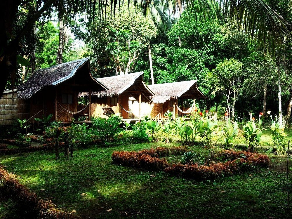 Loboc Nipa Hut Village