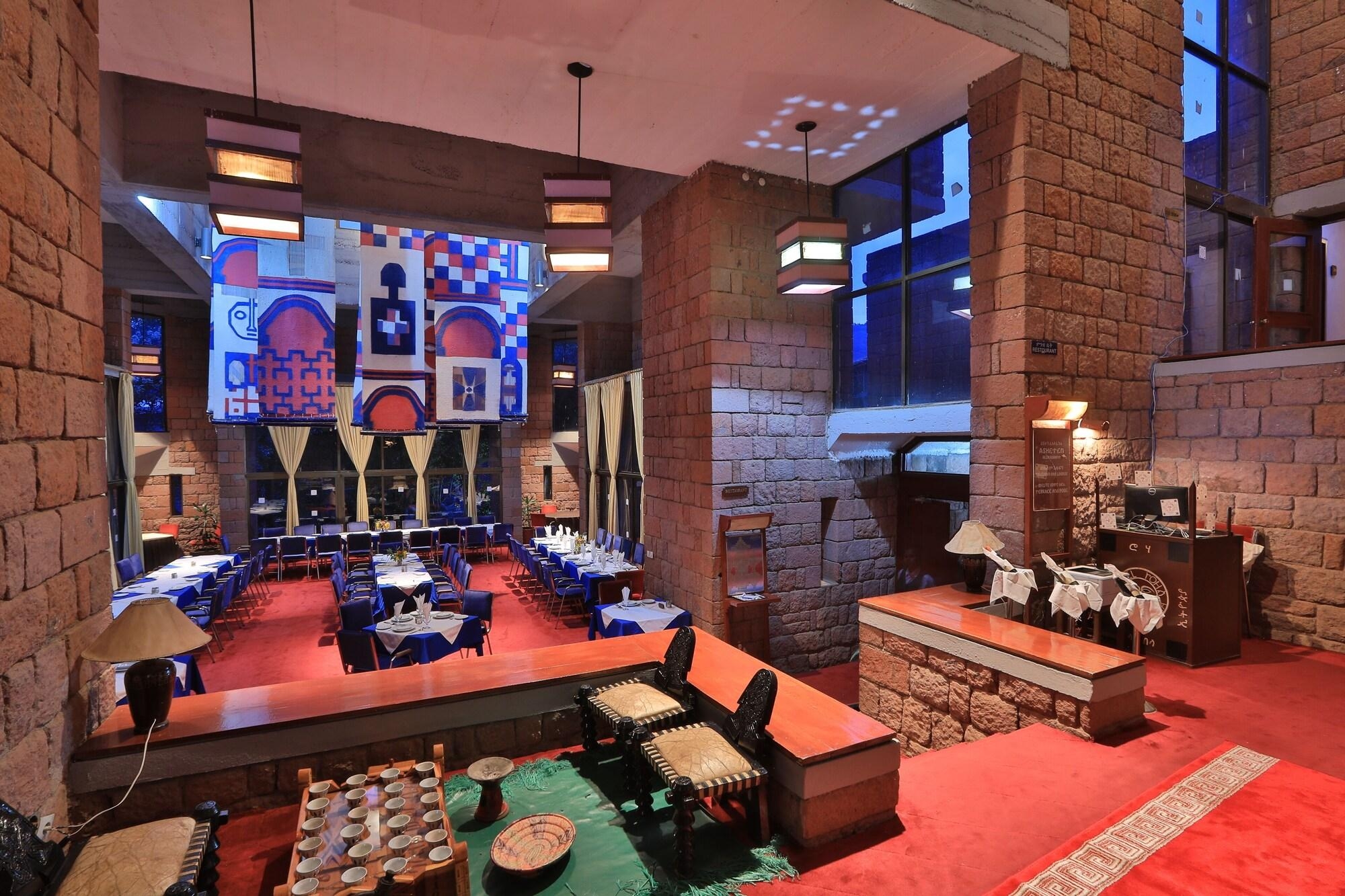 Roha Hotel