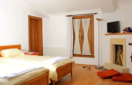 Misanli Pension