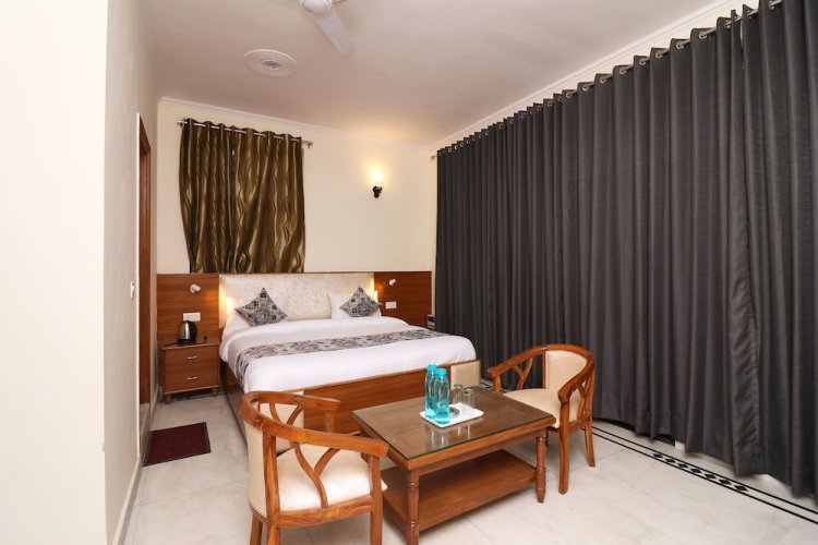 Hotel Vizima Crossroard 45