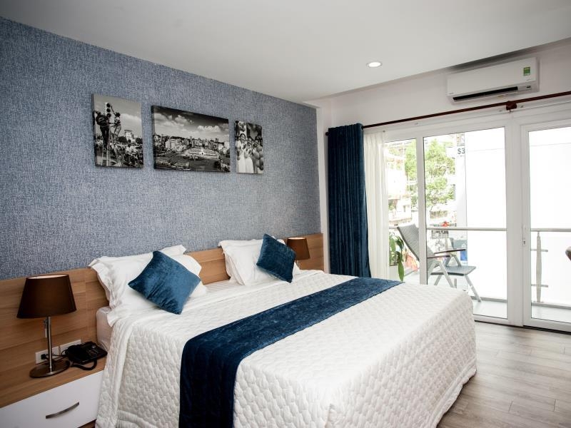 LaLuna Saigon Hotel