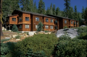 Wuksachi Village and Lodge