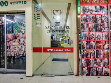 OYO 43927 Sassana Hotel