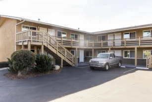 Ocean Palms Motel