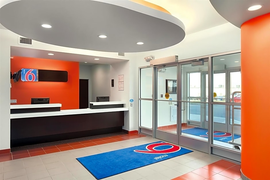 Motel 6 Swift Current Sk