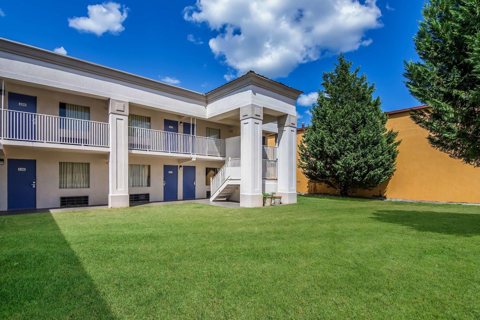 Motel 6 Opelika Al