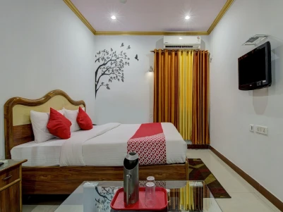 Oyo 4275 Hotel Sunraj Residency