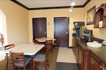 The Garden Inn Hotel