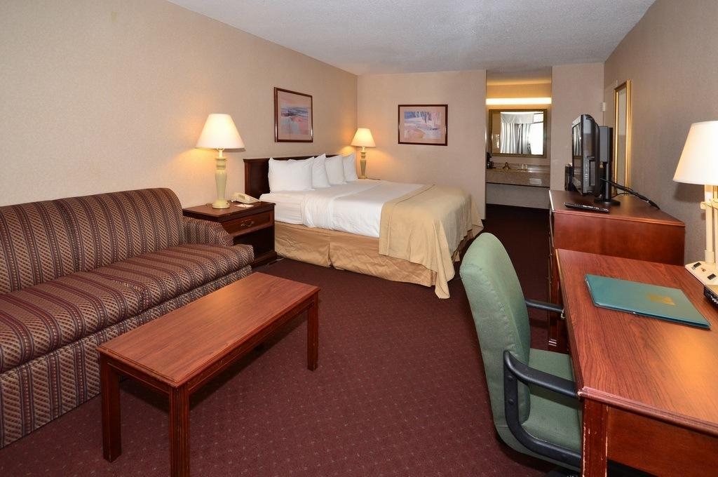 Quality Inn Exit 4