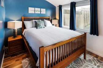 Moolack Shores Inn