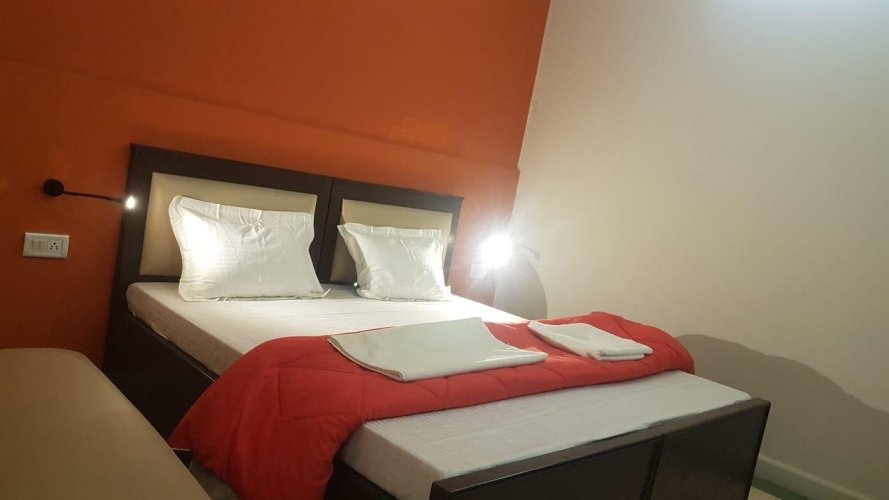 joey's Hostel
