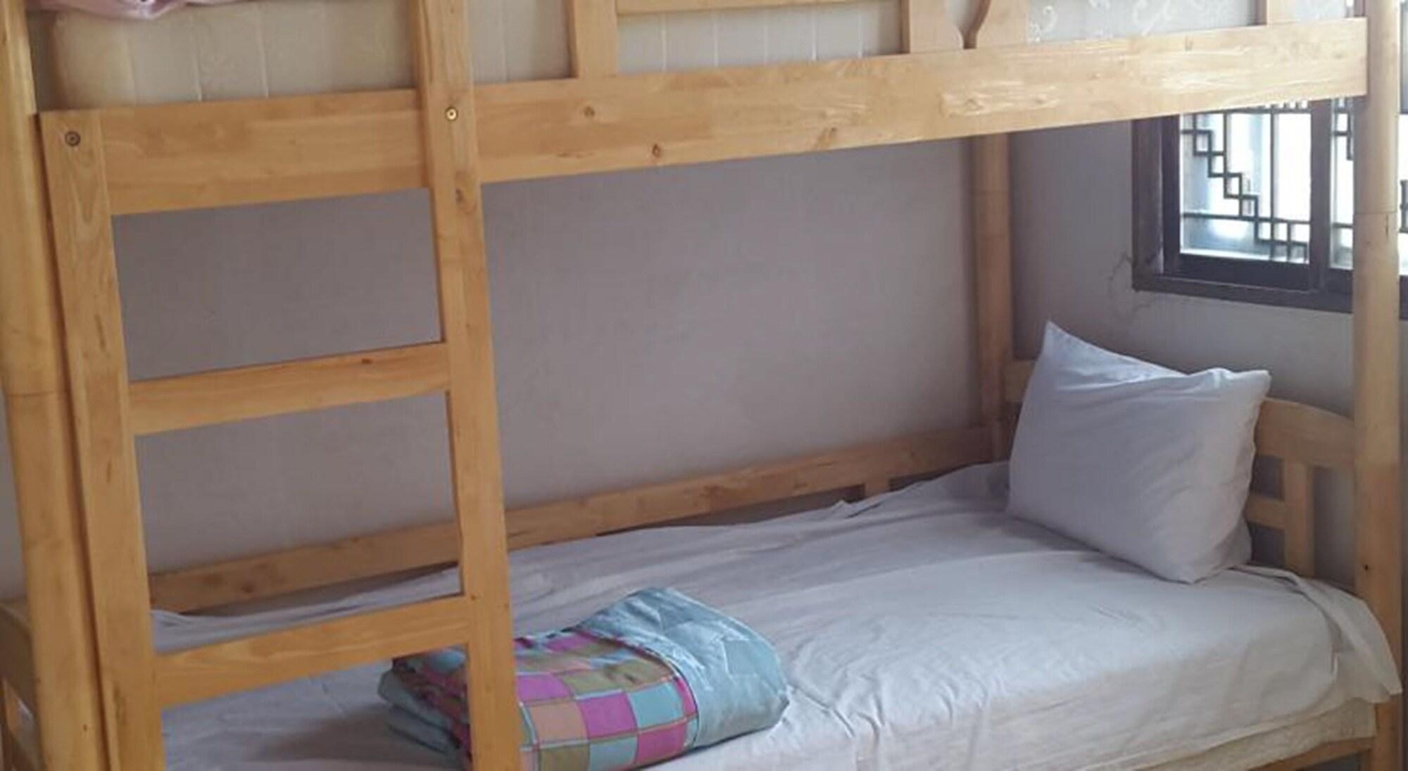 Hanjin Hostel