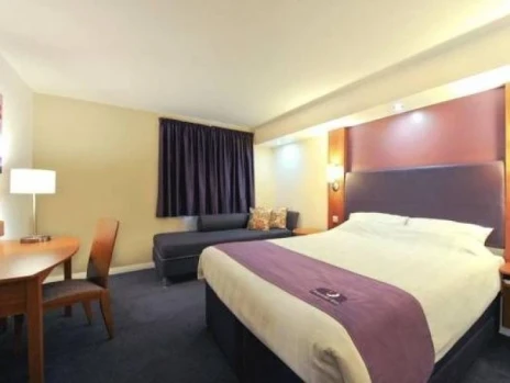 Premier Inn Wigan (M6, J25)