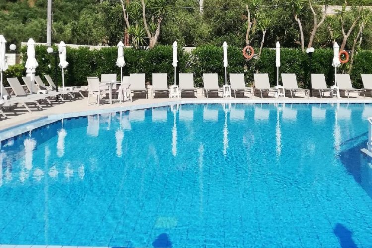 Daisy Hotel, Tsilivi