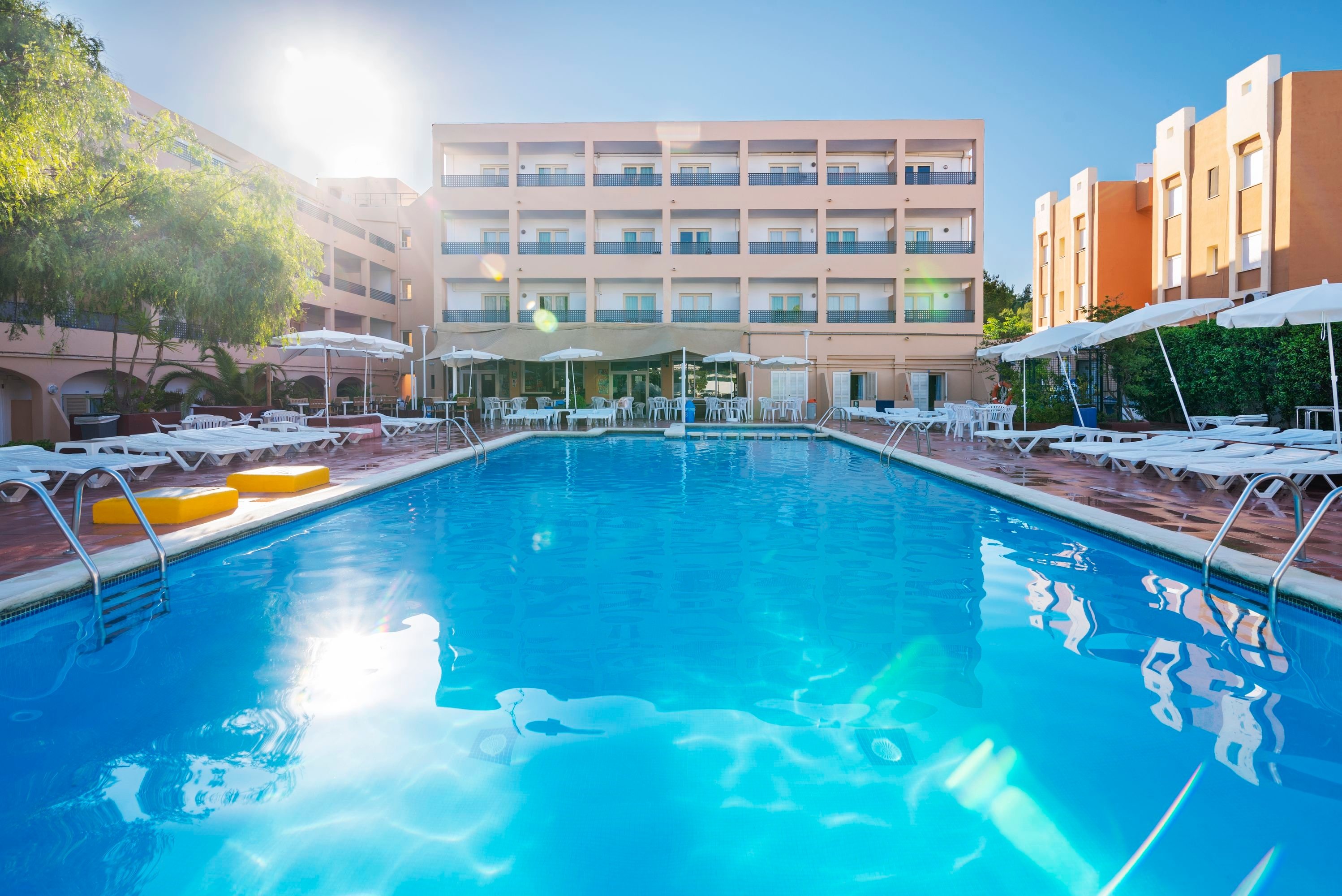 AzuLine Apartamentos Sunshine