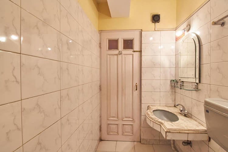 SnowLion Homestay