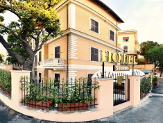 Sourire Hotel