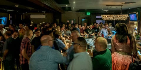 Taverna Camac Philadelphian LGBT-suositussa baarissa