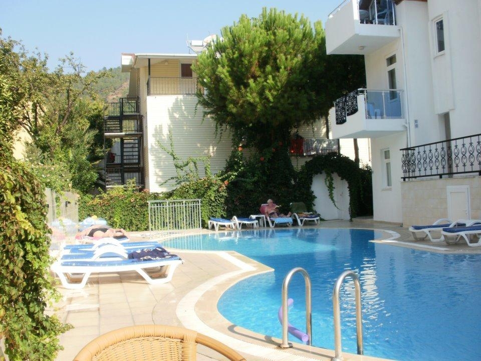 Tolan Apartments