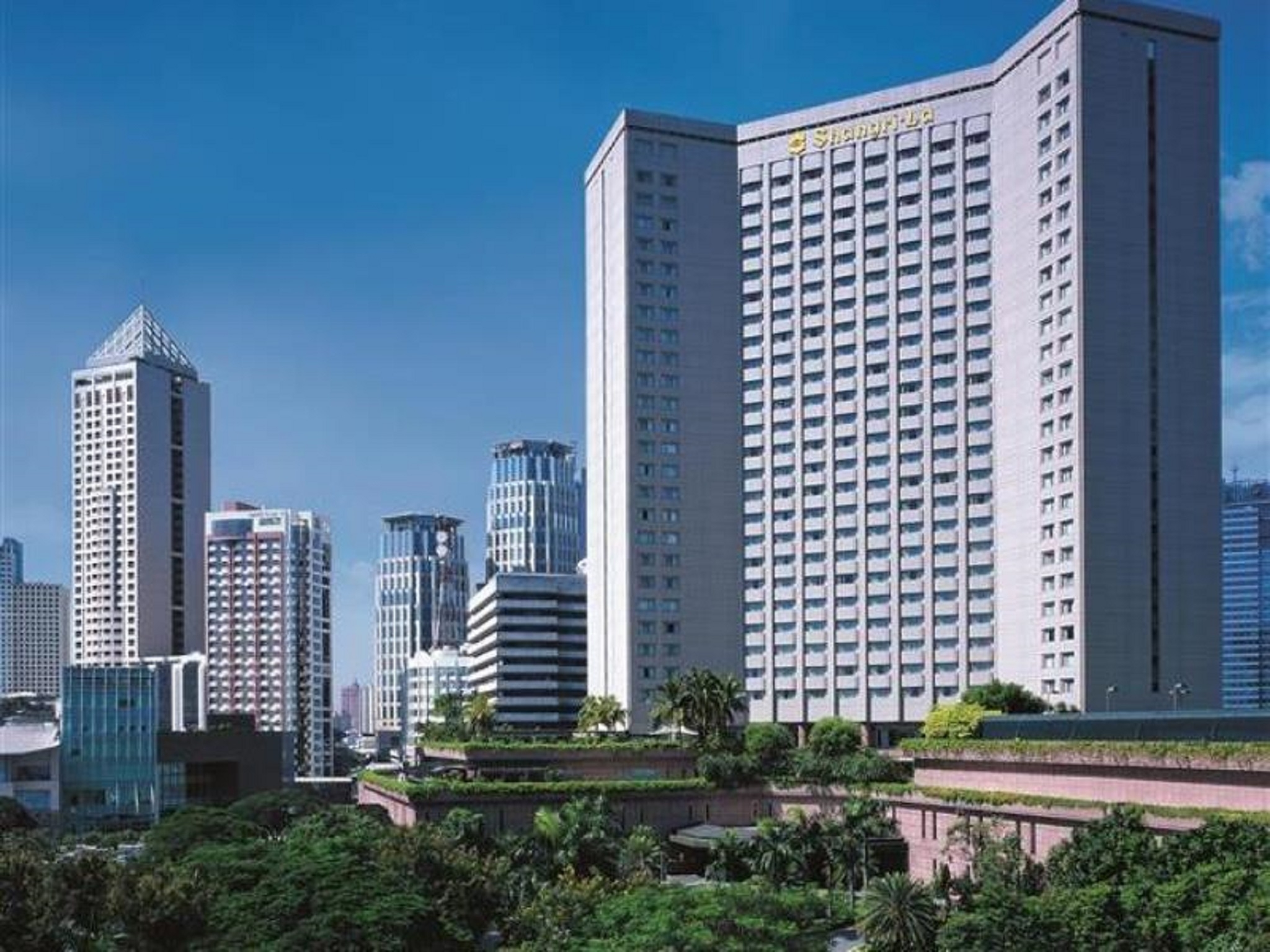 Makati Shangri-La Manila