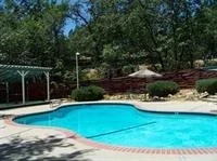 Golden Chain Motel
