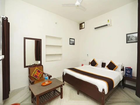 Oyo 9470 The Grace Inn