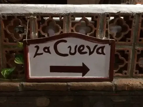 lacueva bar puerto vallarta