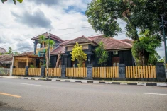BaliOmah Guesthouse Jogja - Hostel