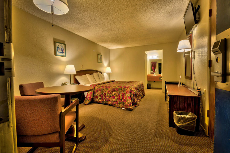 Super 8 Reno/University Area