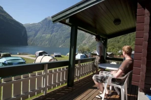 Grande Hytteutleige Og Camping