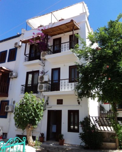 Kleo Pension Hotel