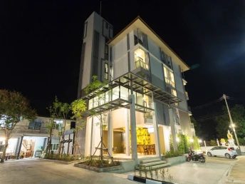 QOO Hotel