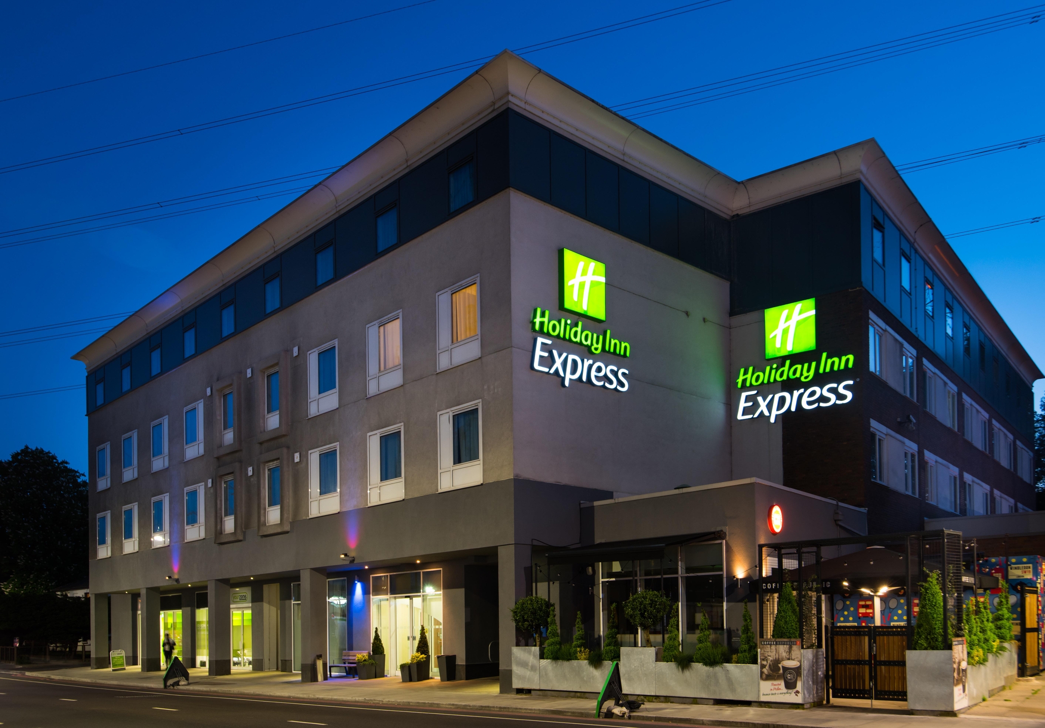 Holiday Inn Express Wimbledon South