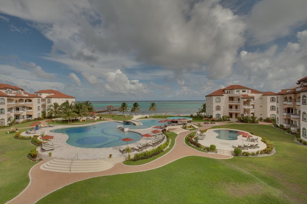 Grand Caribe Belize