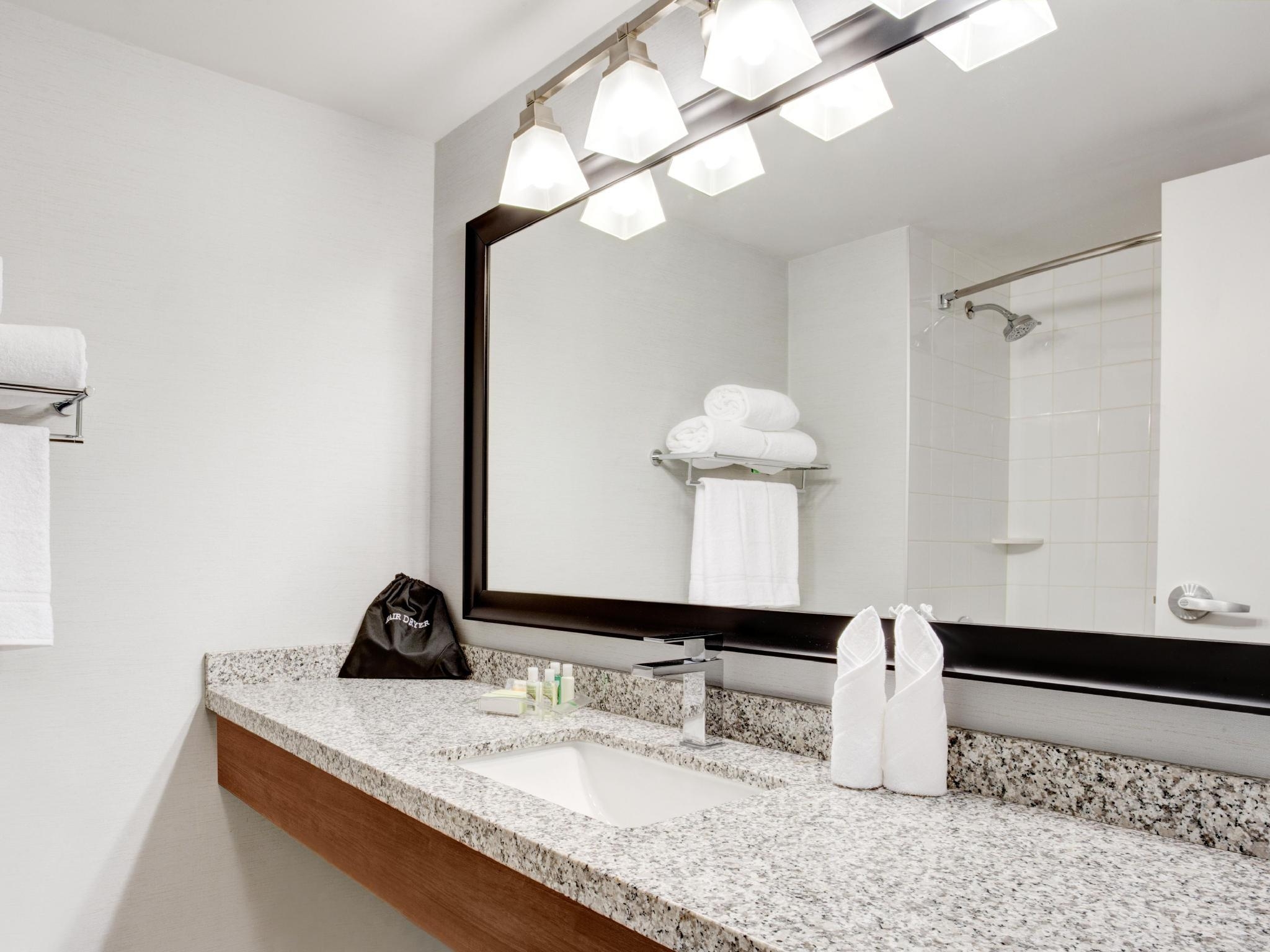 Holiday Inn Ottawa East