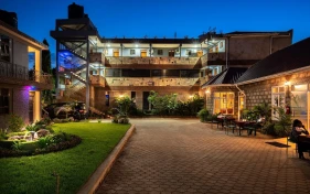 Mrimba Palm Hotel
