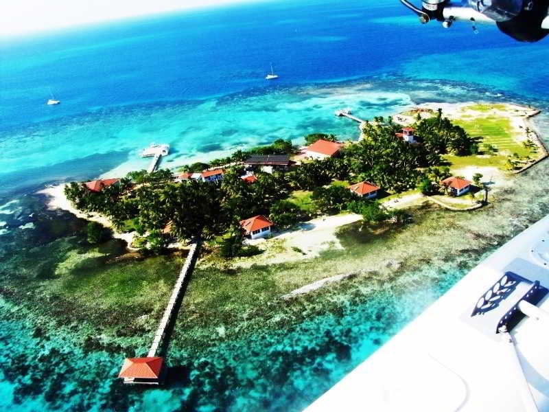Hatchet Caye Resort