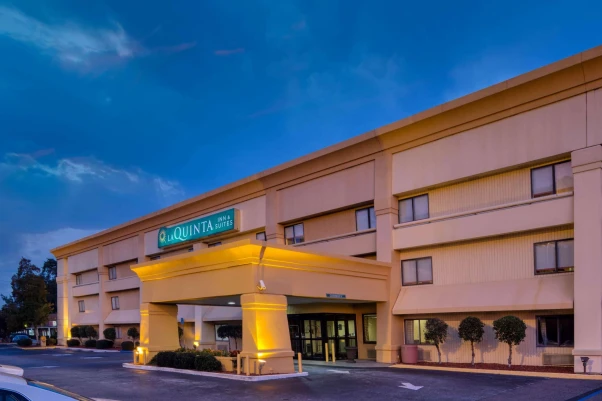 La Quinta Savannah Southside